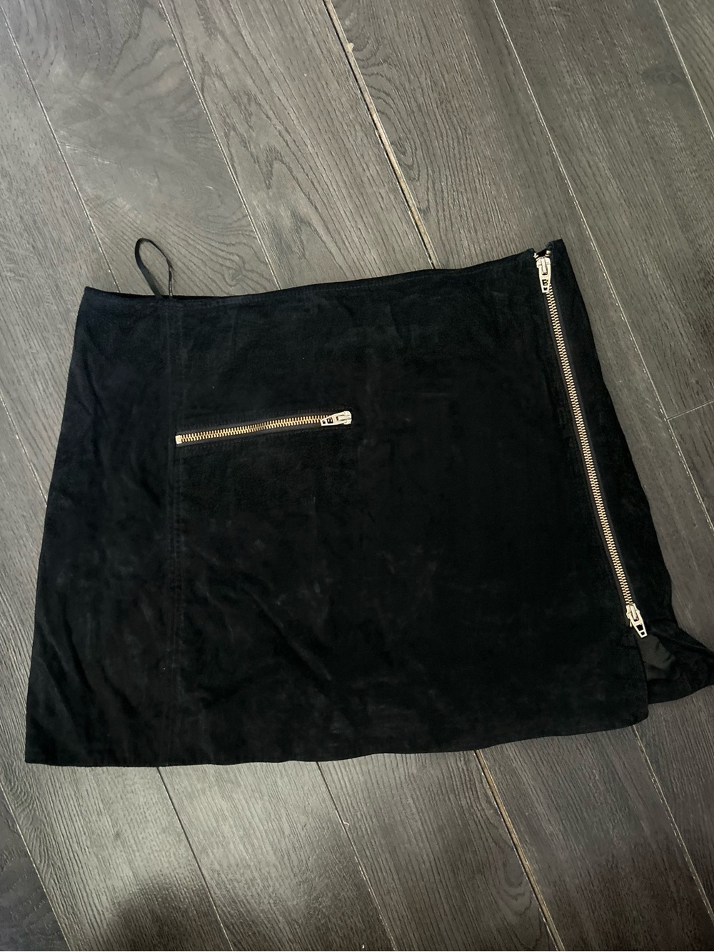 BlankNYC  Leather Suede Mini Skirt with Zipper Detail 30